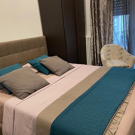 Decoluxe !Apartamento Con 1 Camera Da Letto , In Zona San Paolo , Via Martiniana Turin Ngoại thất bức ảnh