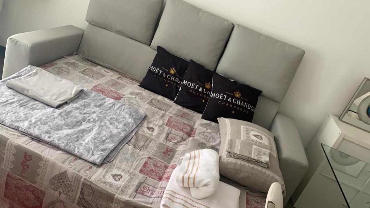 Decoluxe !Apartamento Con 1 Camera Da Letto , In Zona San Paolo , Via Martiniana Turin Ngoại thất bức ảnh