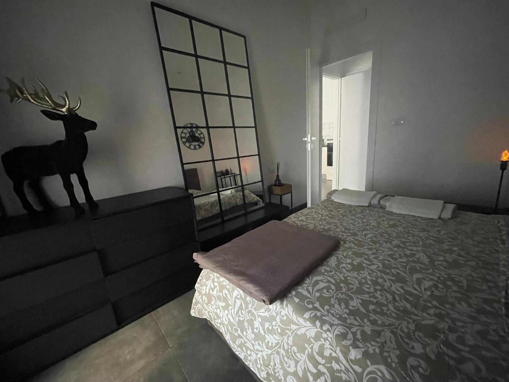 Decoluxe !Apartamento Con 1 Camera Da Letto , In Zona San Paolo , Via Martiniana Turin Ngoại thất bức ảnh
